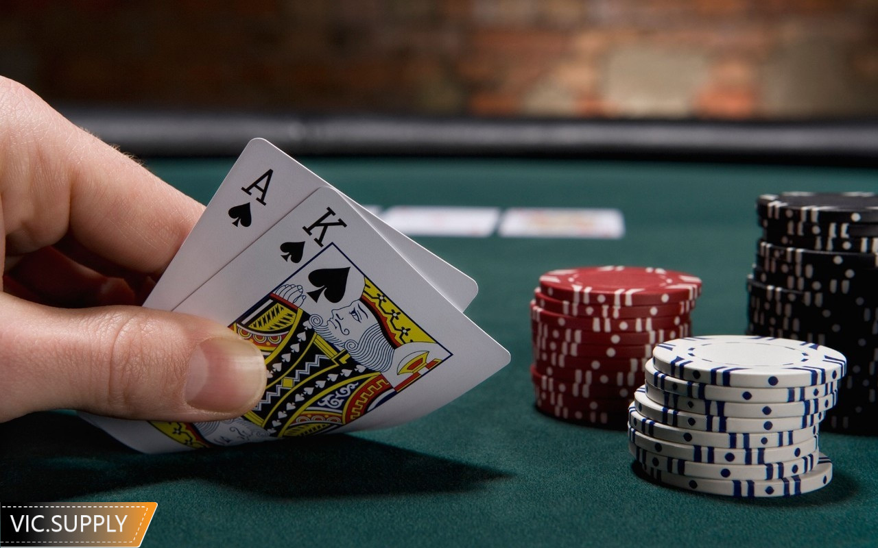 Cách chơi bài Poker Vic Club
